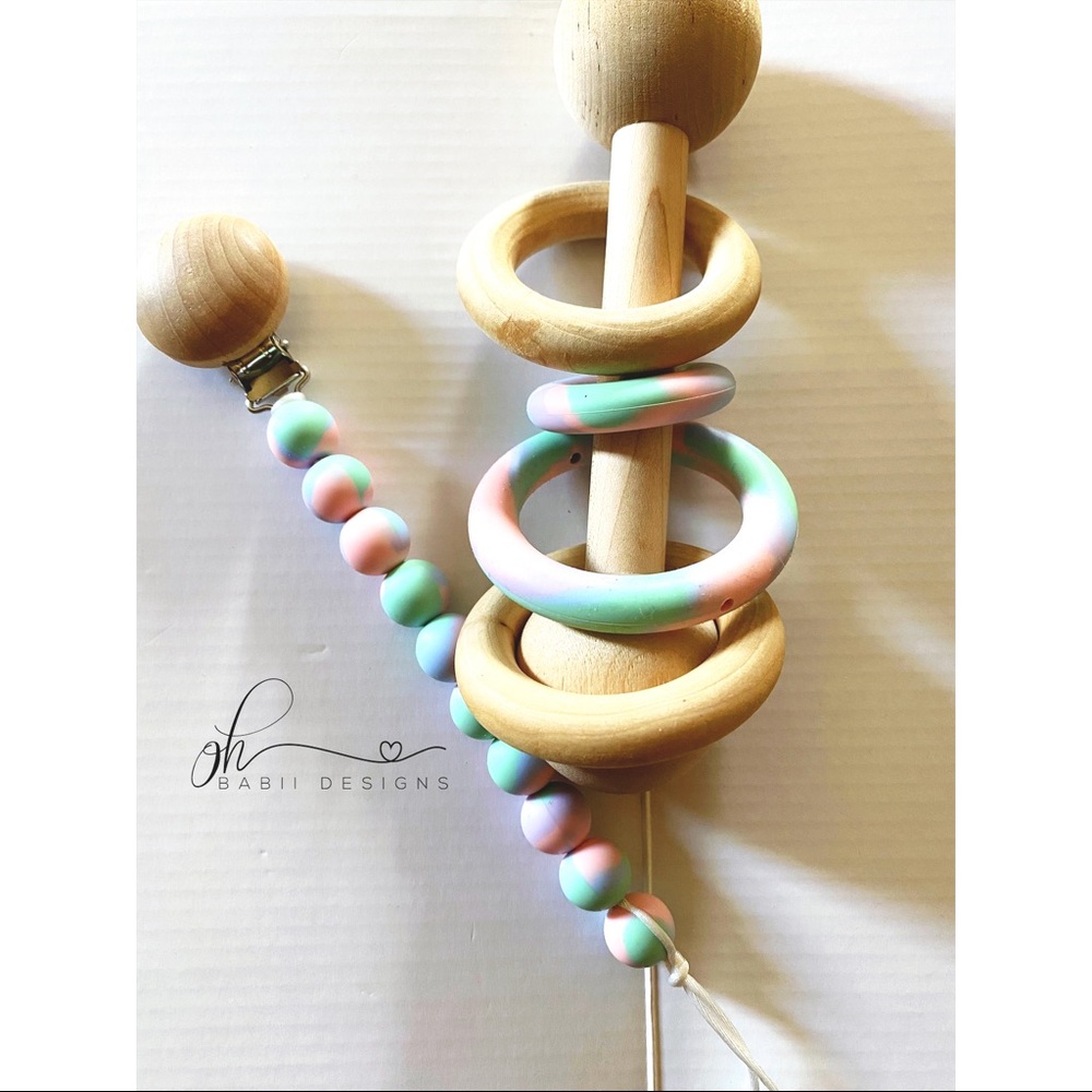 Pacifier Clip & Silicon Bead/Wooden Rattle